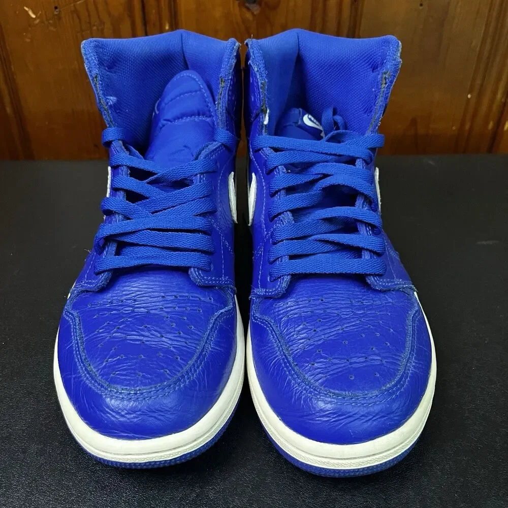Nike Air Jordan Retro 1 High Hyper Royal Blue / White 555088-401 Size 10 Men